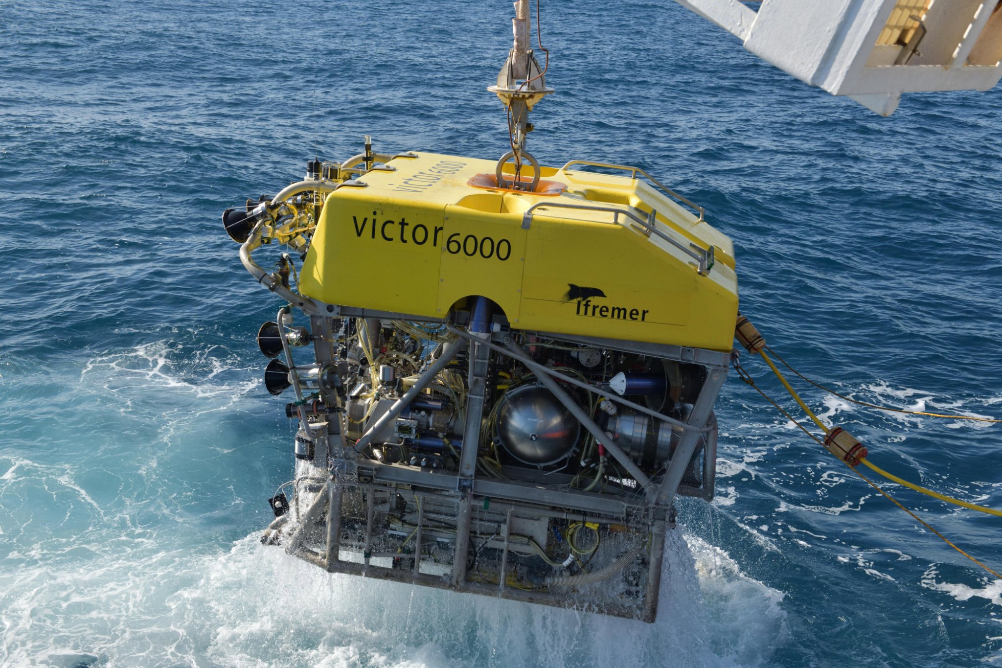 Debris on ocean floor could provide clues about sub’s final moments
