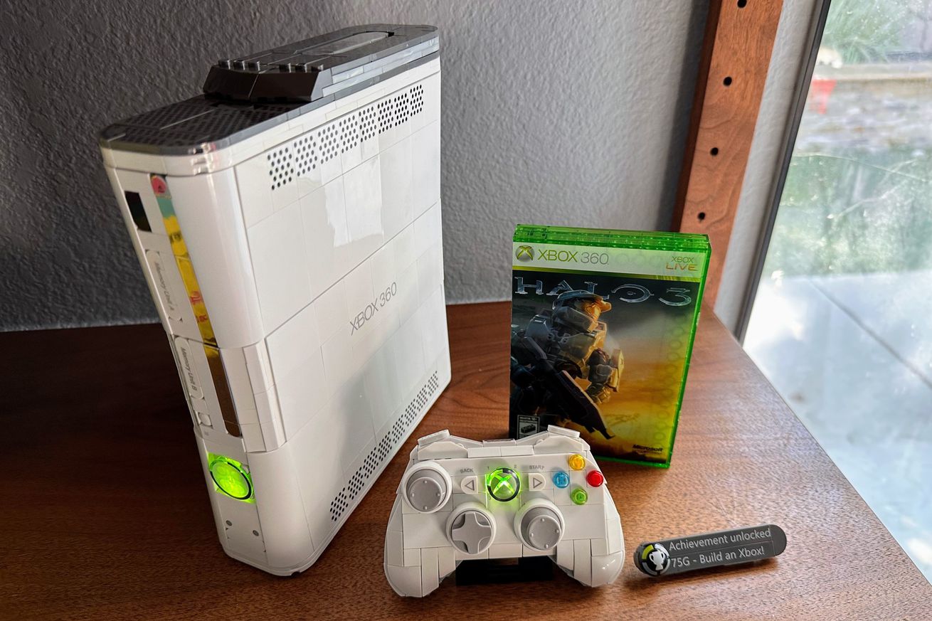 We built the $150 Xbox 360 made of Lego-like Mega bricks