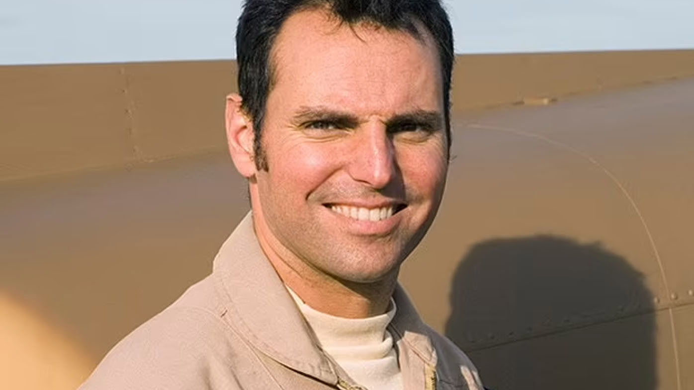 Wife of jailed former Top Gun pilot calls on PM to intervene