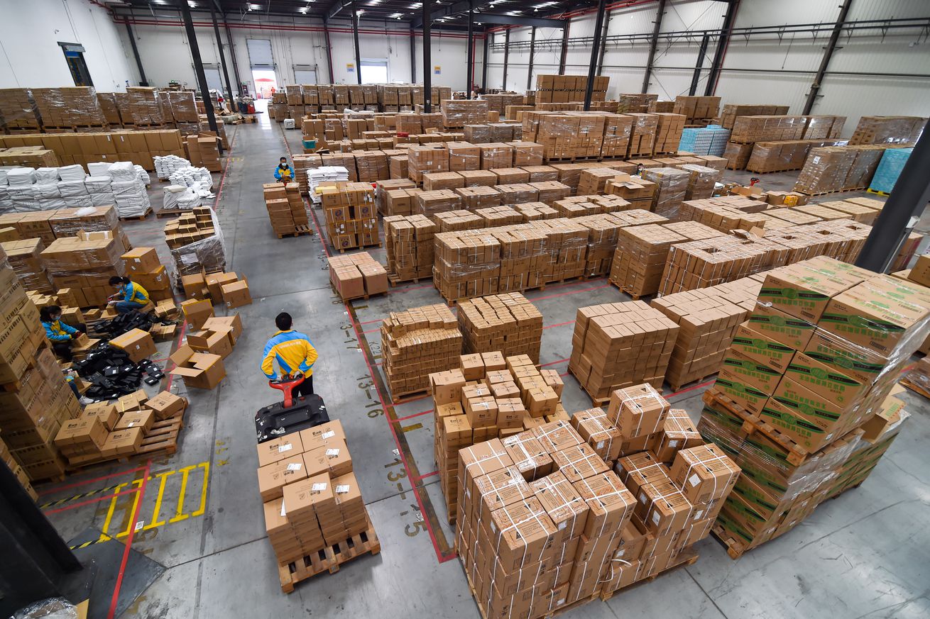 Here are the shipping and return policies for all the big-name retailers