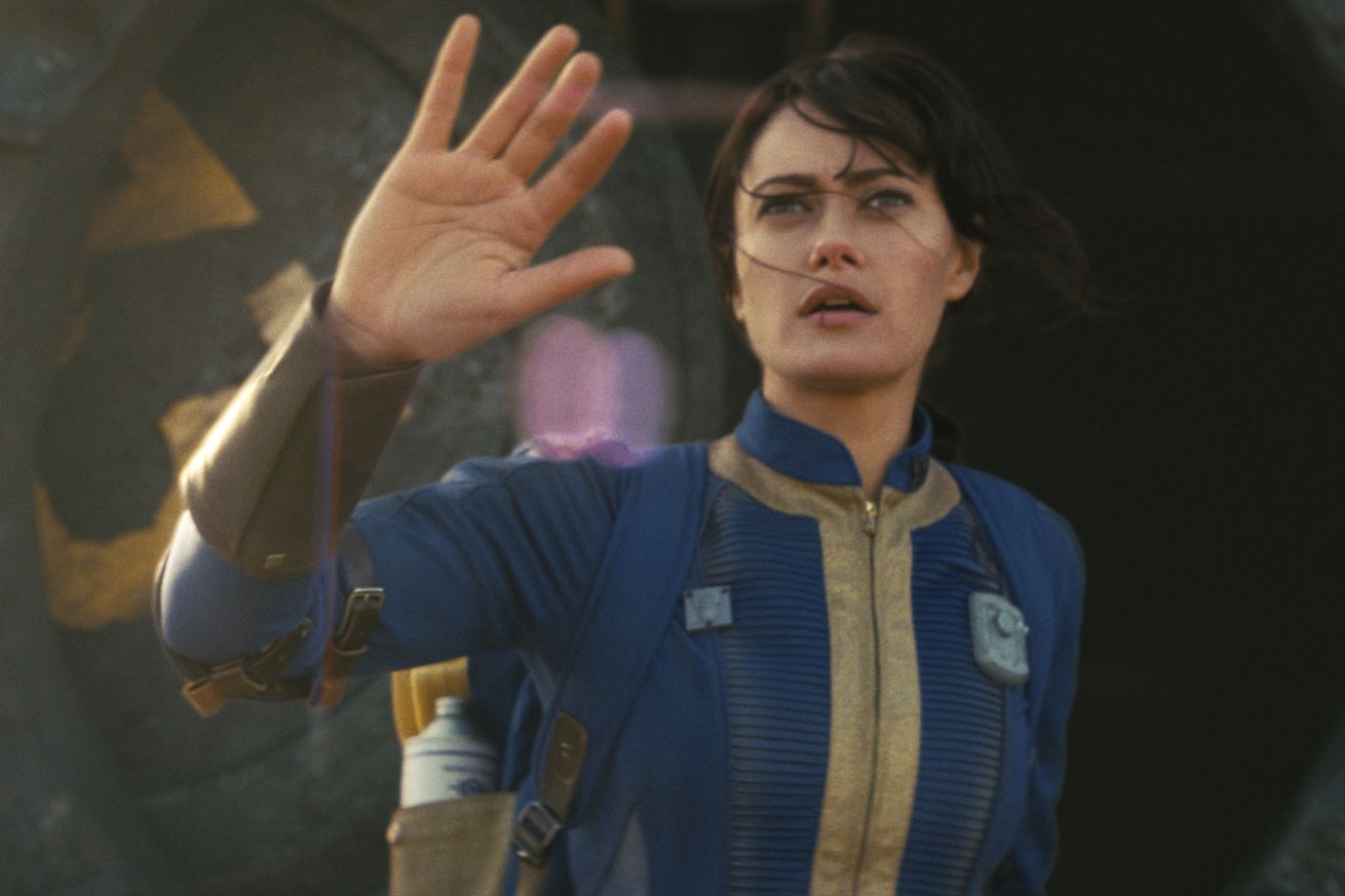 Amazon’s new Fallout trailer looks just like the games: grim, goofy, and gruesome