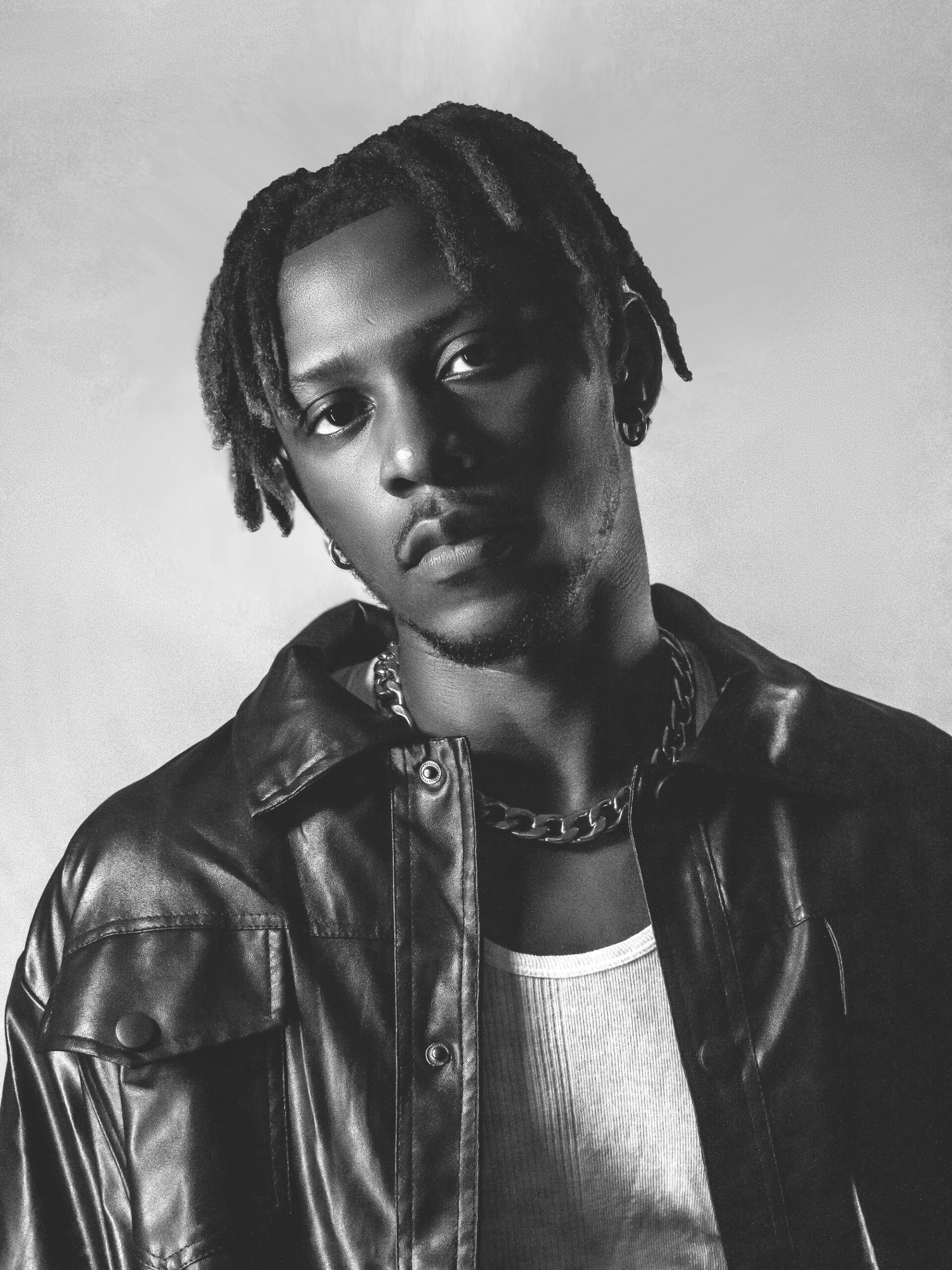 Discover the new single: The Moon by The Majeek!