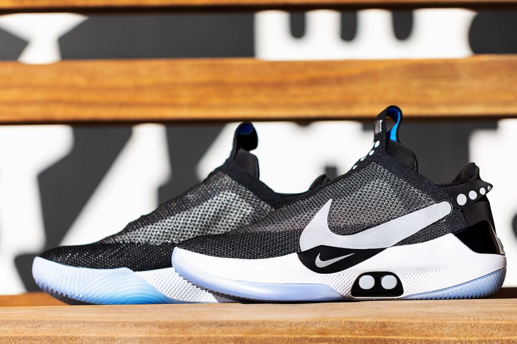 Nike’s self-lacing Adapt BB sneakers are losing their remote control ...