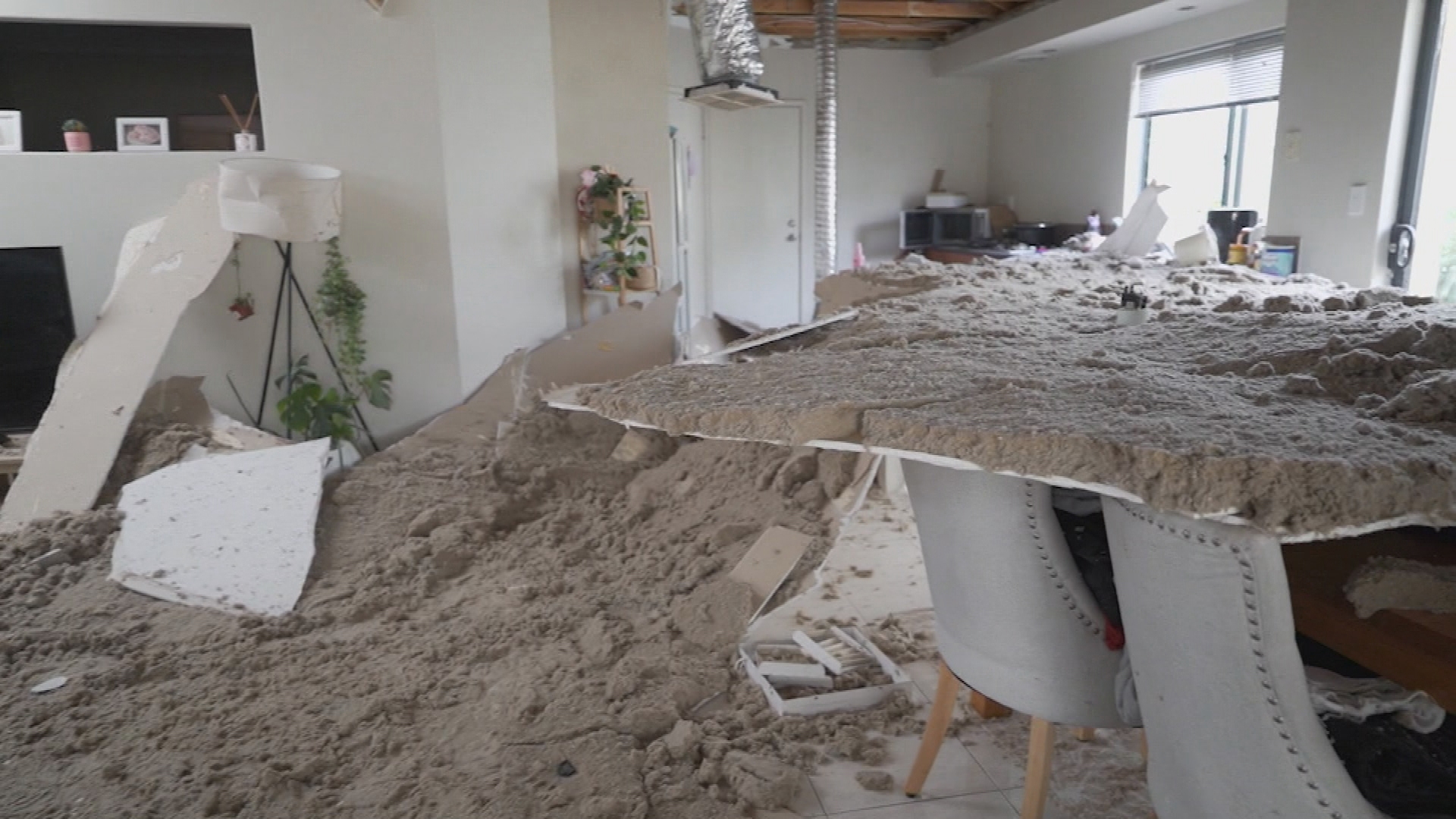 Perth family left homeless after roof collapses on rainy night