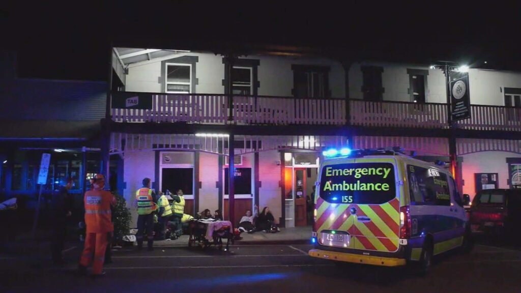 Footage shows moment car ploughs into people outside pub – Mingooland
