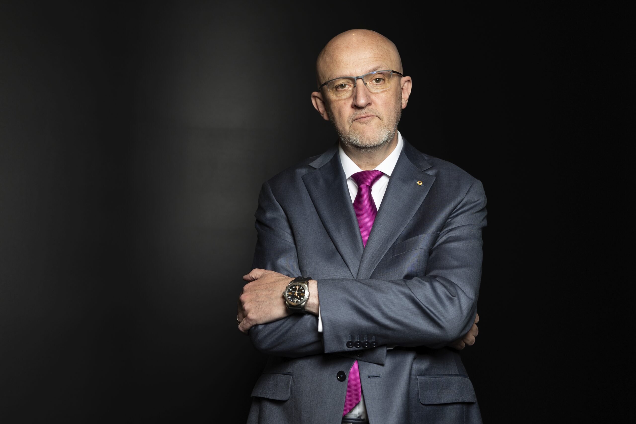 Three governments plotted to hurt critics in Australia, ASIO reveals