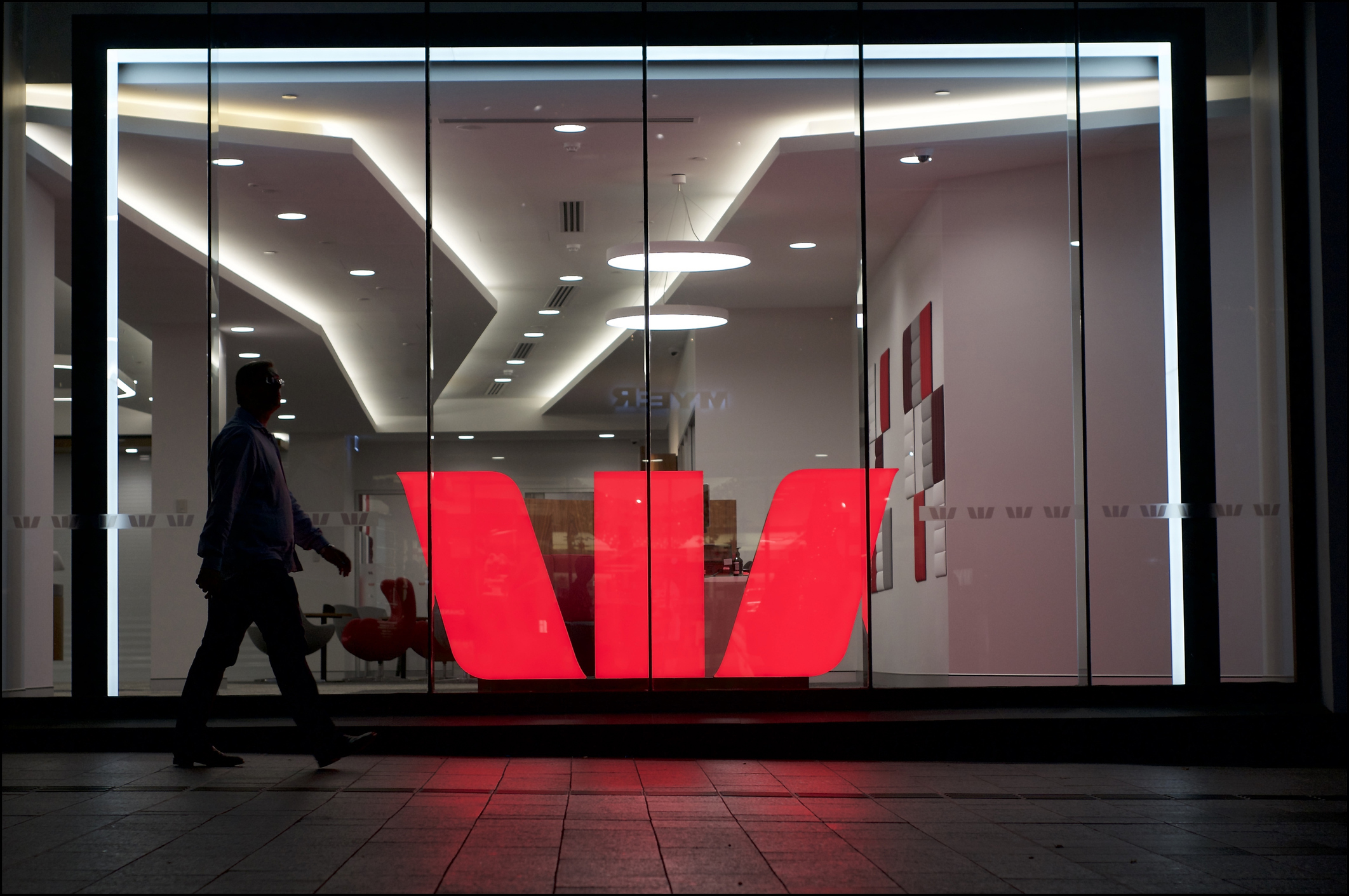Westpac slashes fixed rates to offer the lowest of all four big banks